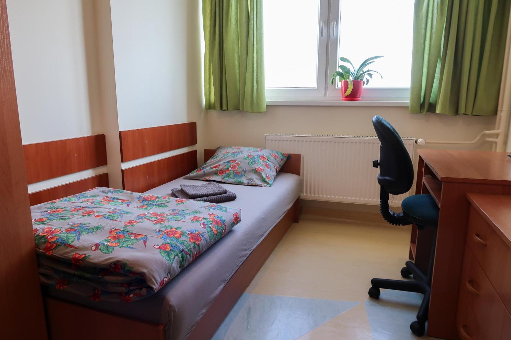 Dom Studencki Raj Hostel วรอตซวาฟ ภายนอก รูปภาพ