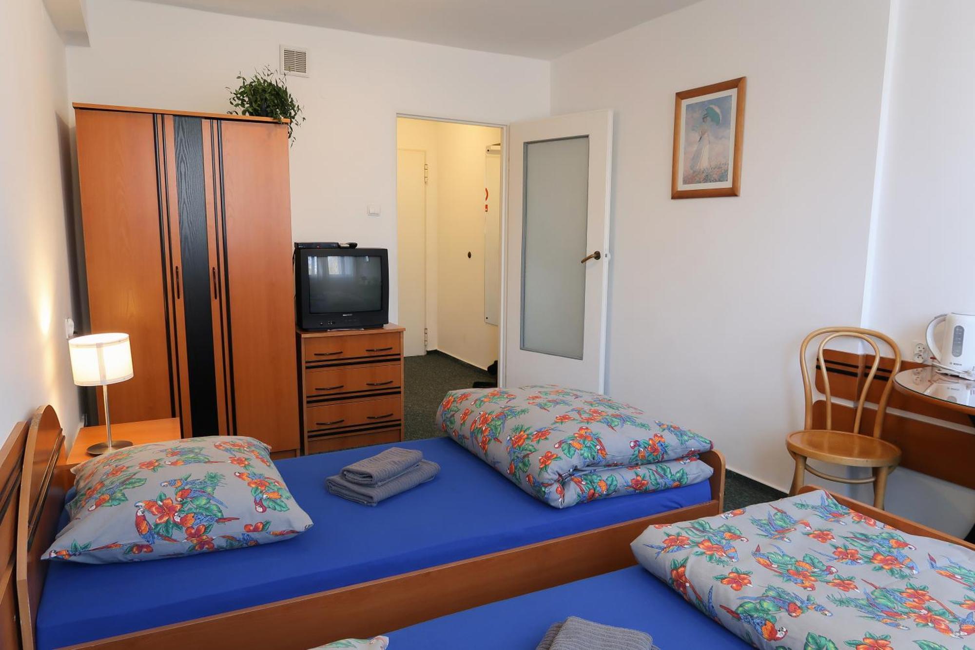 Dom Studencki Raj Hostel วรอตซวาฟ ภายนอก รูปภาพ