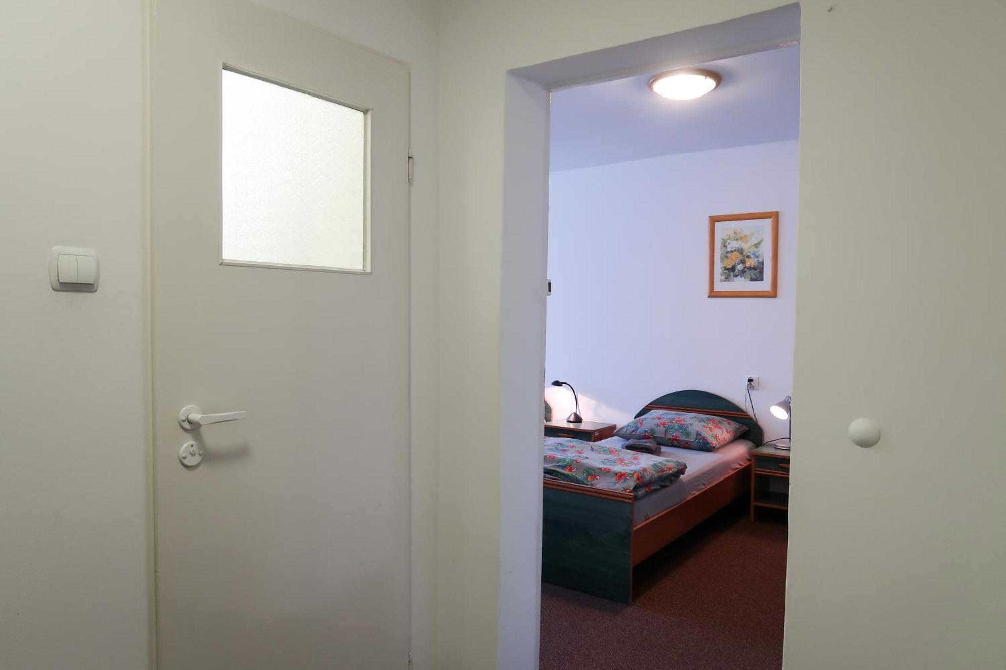 Dom Studencki Raj Hostel วรอตซวาฟ ภายนอก รูปภาพ