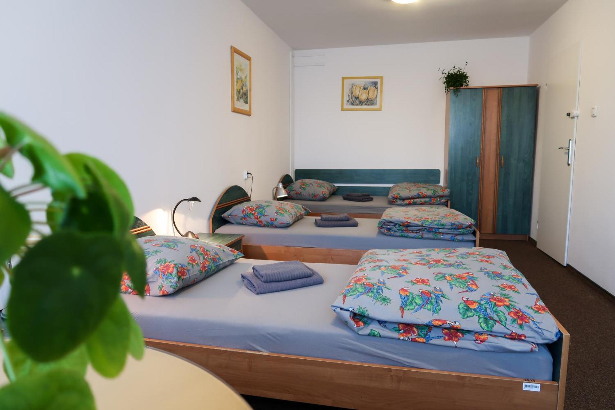 Dom Studencki Raj Hostel วรอตซวาฟ ภายนอก รูปภาพ